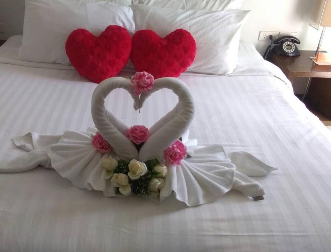 The Album Hotel Patong Екстер'єр фото