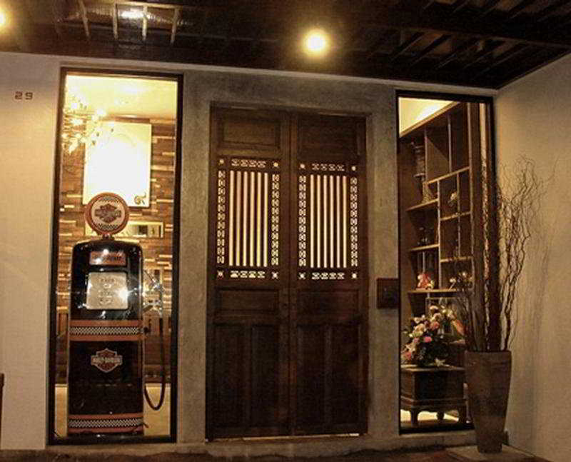 The Album Hotel Patong Екстер'єр фото